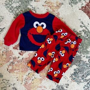 Sesame Street Elmo 24 Months Fleece Pajamas Set baby Toddler Boy or Girl EUC